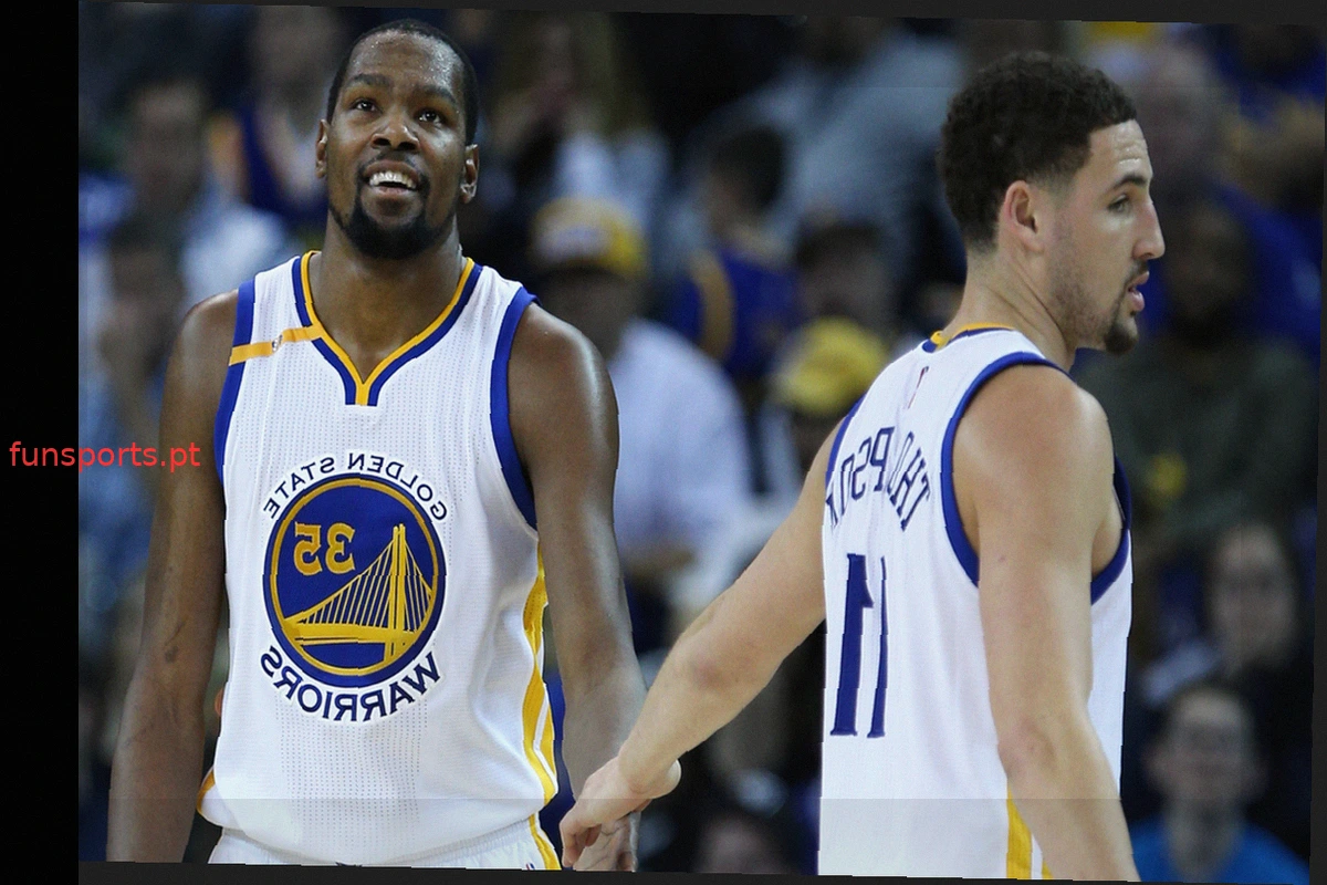 Kevin Durant critica Klay Thompson em comparação com Warriors-76ers